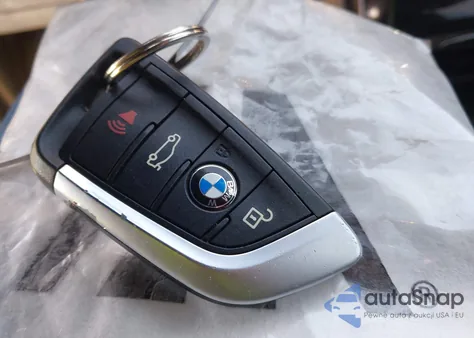 2016 BMW X1 xDrive28I z USA, uszkodzony, nr VIN WBXHT3C37GP889739